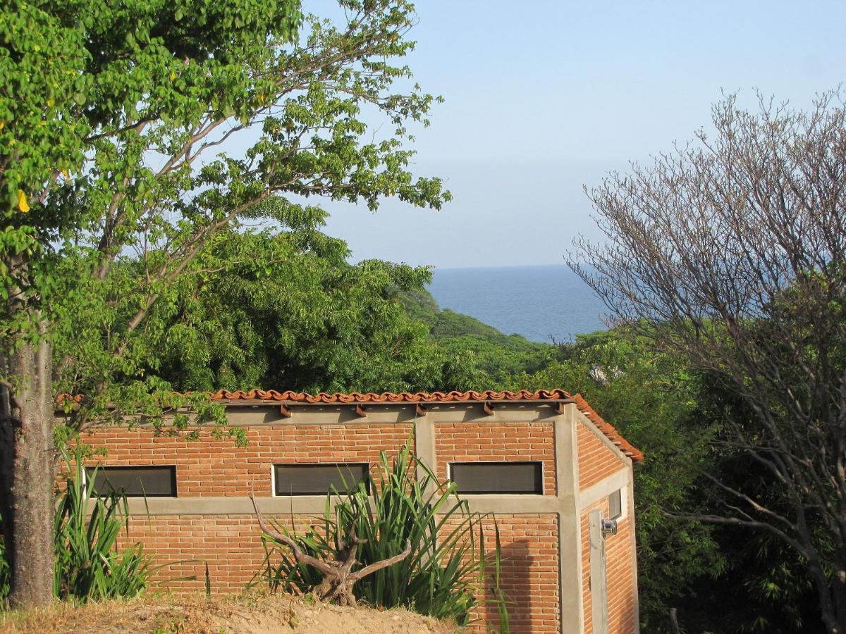 Centro Sati Bungalow Cuatunalco Buitenkant foto